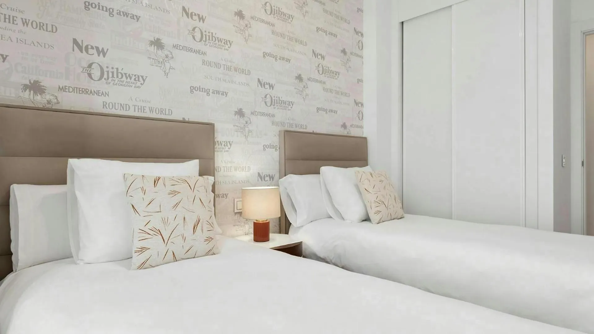 Malaga Eye Pool & Parking Free Apartment Spain